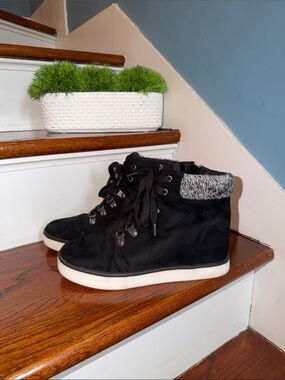 Girls Justice Black High Top Sneakers Size 7 Women